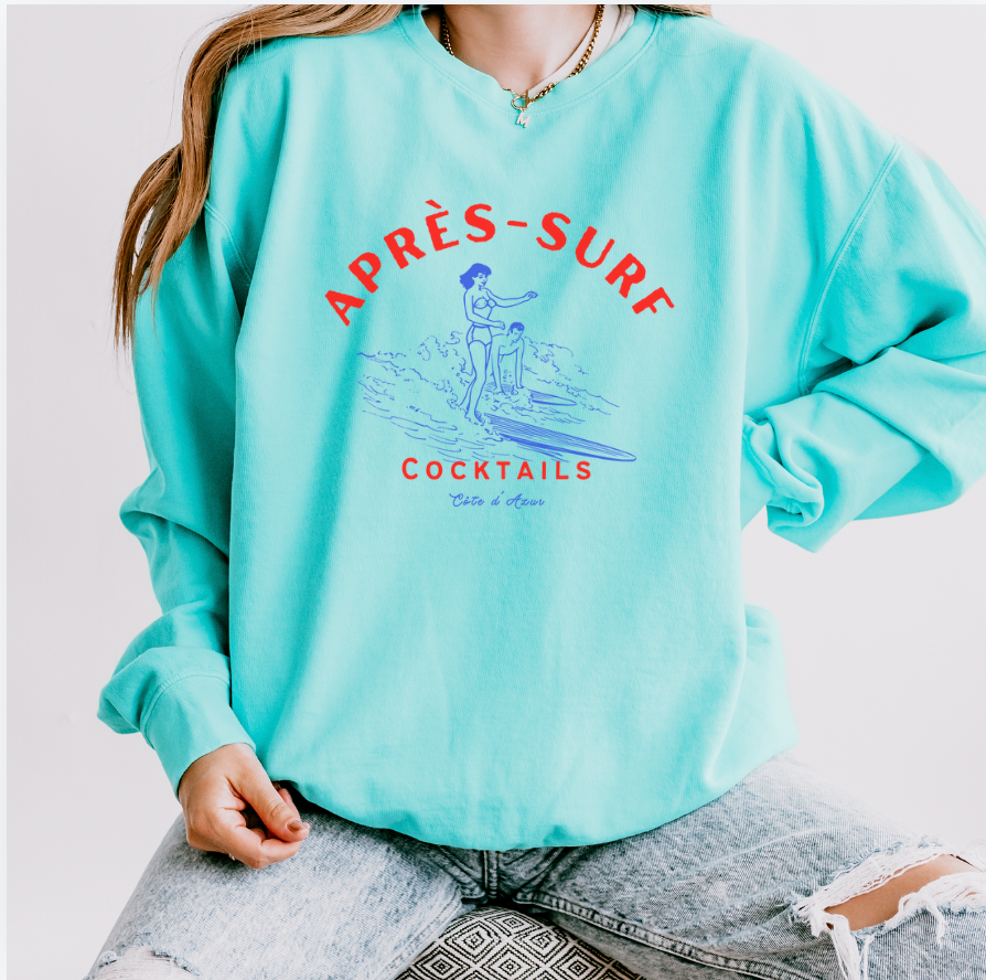 Après-Surf Cocktails: Retro Red & Blue Graphic Sweatshirt