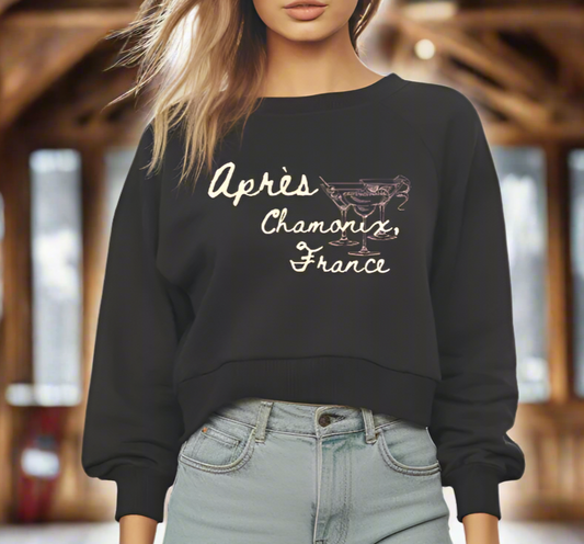 Après Chamonix, France: Classy & Cozy relaxed, cropped pullover